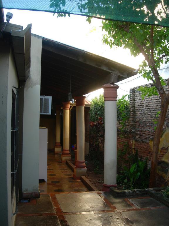 Panambi Hostel Ασουνσιόν Εξωτερικό φωτογραφία